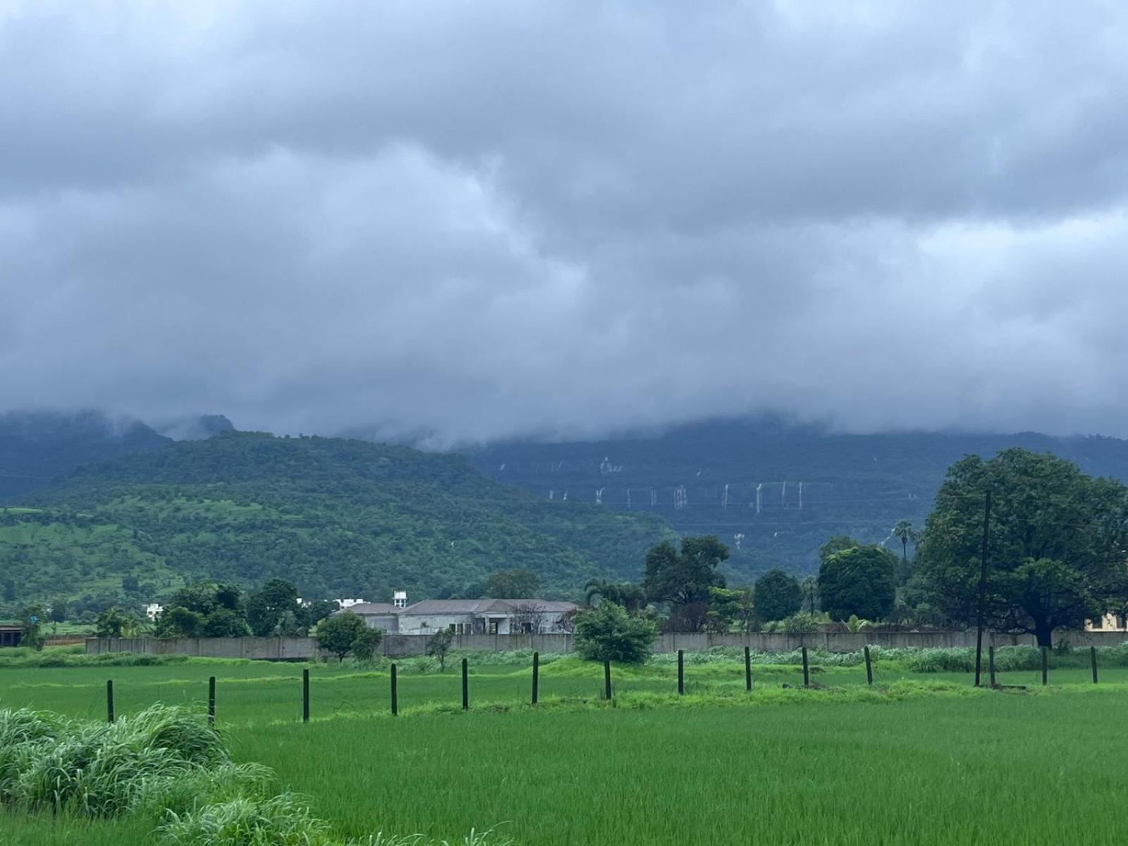 Sai Farm Otel Karjat Dış mekan fotoğraf